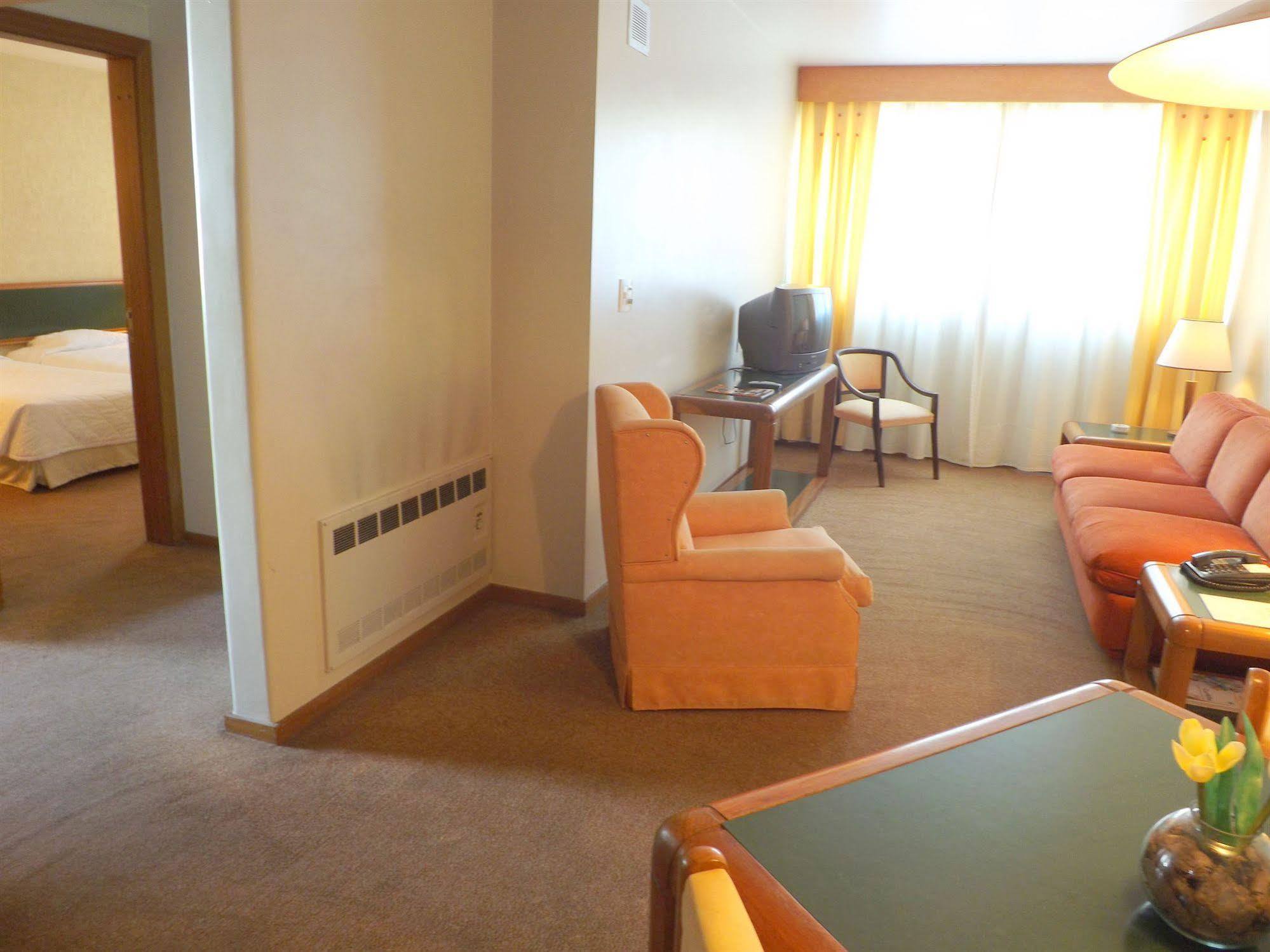 Duomo Park Hotel Κουριτίμπα Εξωτερικό φωτογραφία